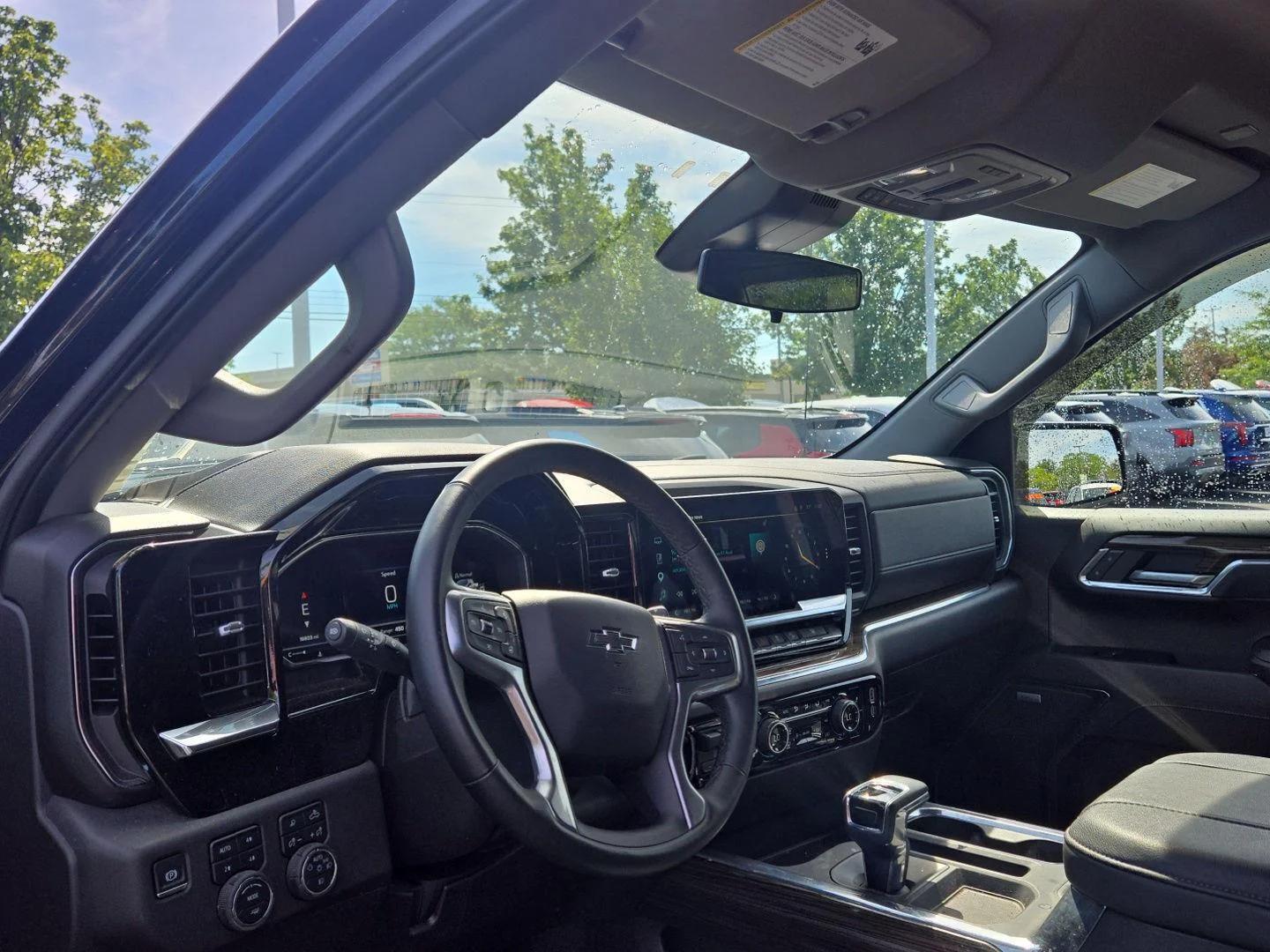 chevrolet silverado 1500 2025 3GCUKFE87SG158041 image chevrolet silverado 1500 2025 3GCUKFE87SG158041 image